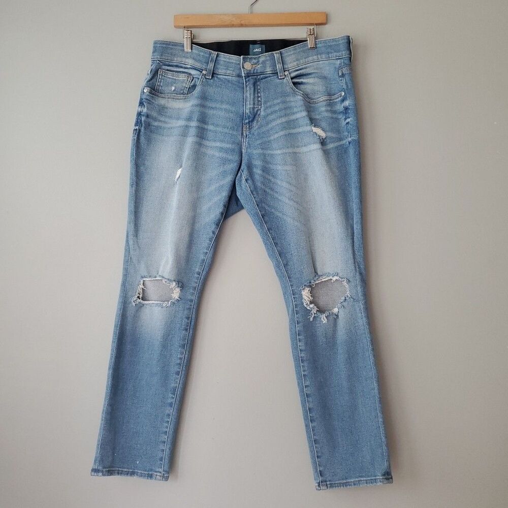 JAG Light Blue Distressed Carter Girfriend Jeans Womens 14W Inseam 28